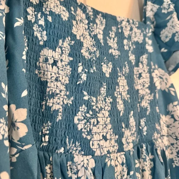 Flutter-Sleeve Crepe Midi Dress, blue with white floral, size XL NWT - Picture 6 of 10